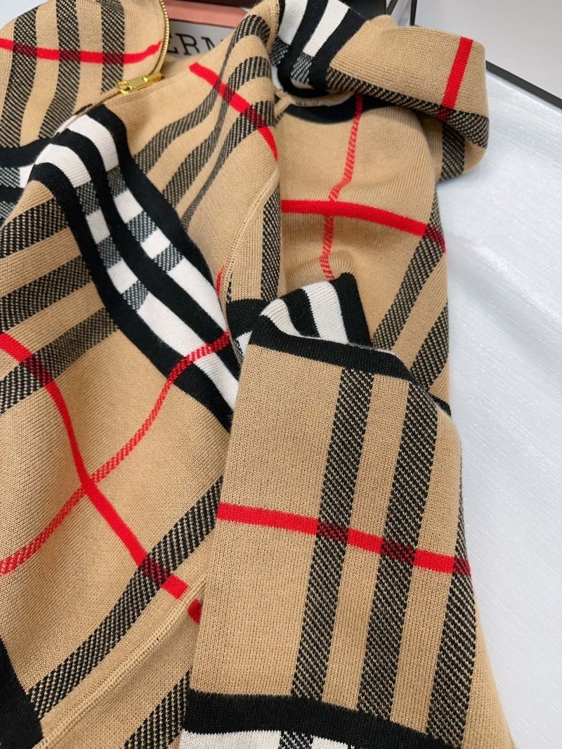 Burberry Outwear